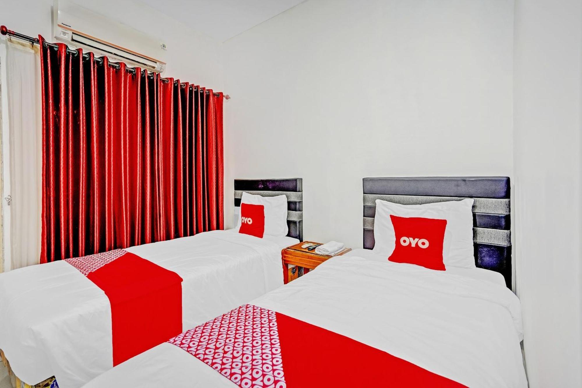 Hotel Kalimantan Surabaya Exterior foto
